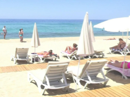 Yabancı Turistlerin Gözdesi 'Kleopatra Plajı'