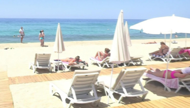 Rehber Yabancı Turistlerin Gözdesi 'Kleopatra Plajı'